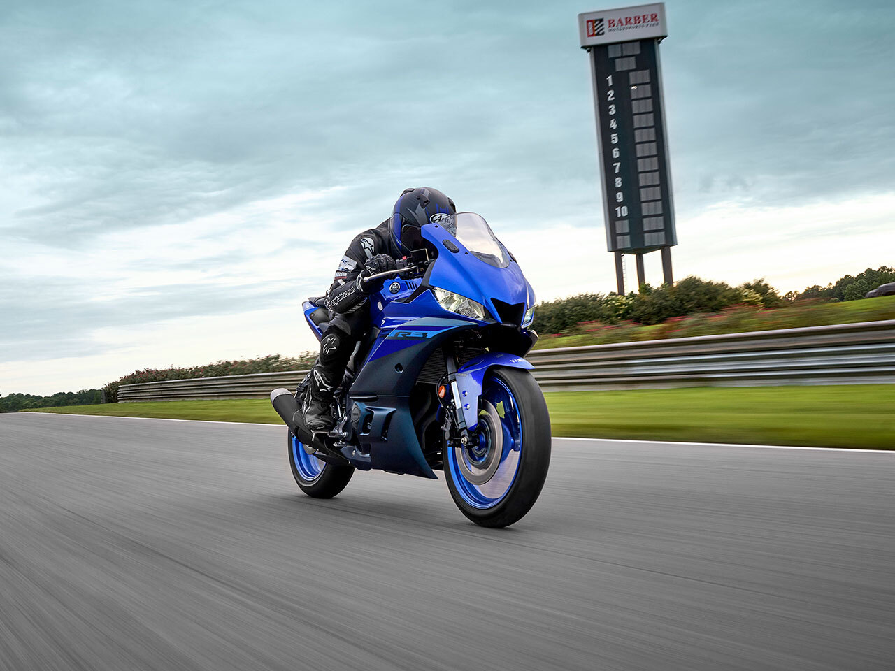 Yamaha r3 cost hotsell