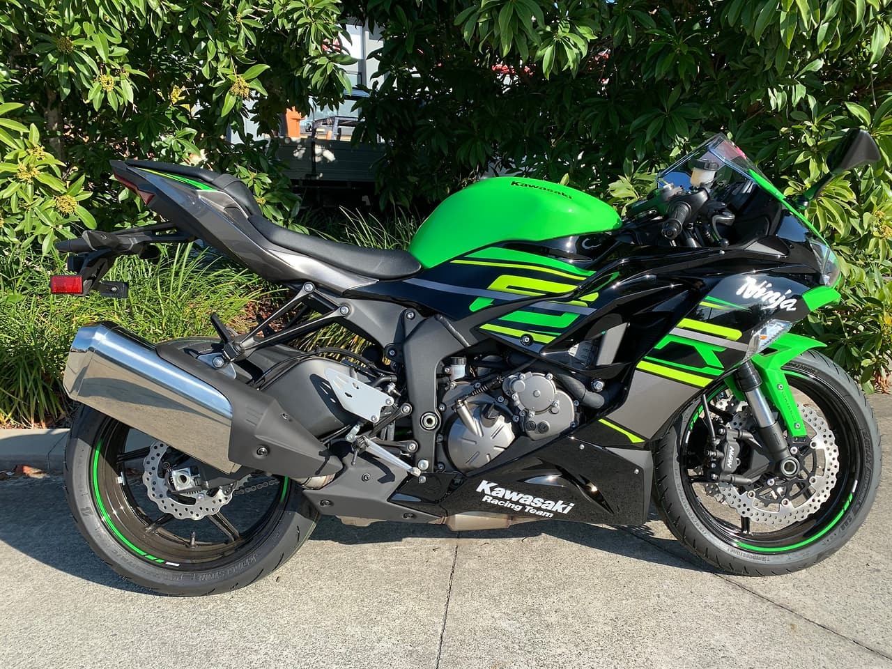 2018 Kawasaki Ninja ZX-6R KRT Review • Total Motorcycle