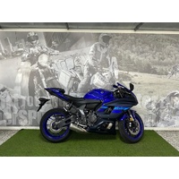 2024 Yamaha YZF-R7 LAMs