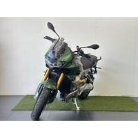 2024 Moto Guzzi V100 Mandello S
