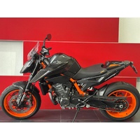 2020 KTM 890 Duke R