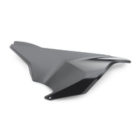 Rear fairing