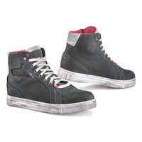 TCX Street Ace Lady Waterproof Commuting Sneaker, Full Grain Leather Vintage Look Dark Grey