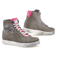 TCX Street Ace Lady Hot Climate Commuting Sneaker, Full Grain Perforated Leather Vintage Look COLD Grey/Fuchsia