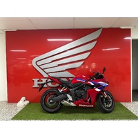 2025 Honda CBR650R E-Clutch