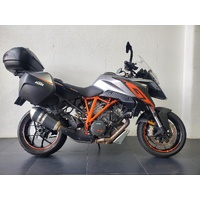 2017 KTM 1290 Super Duke GT